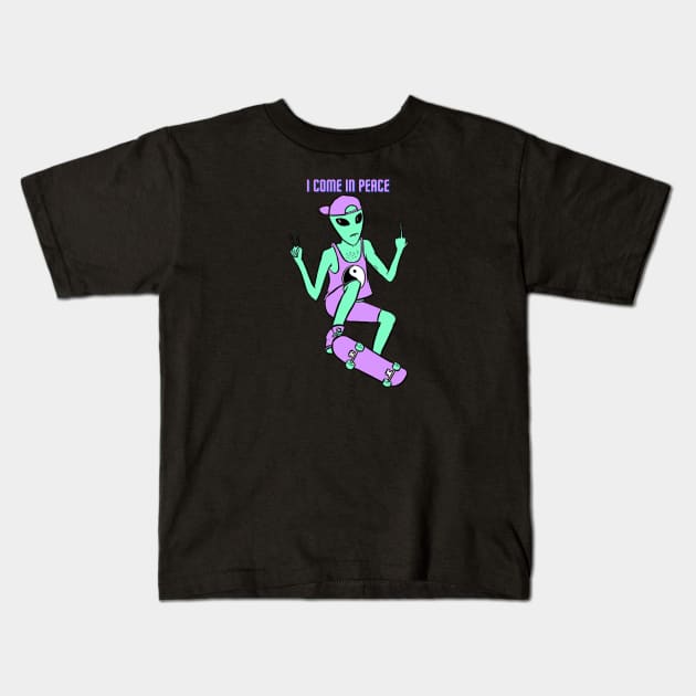 Alien: I Come In Peace Kids T-Shirt by Scalderon9